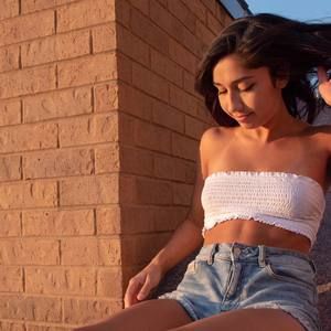 Meet your Posher, Leah